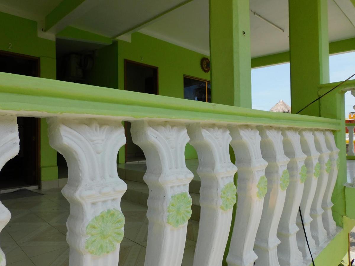 Casa De Huespedes Yoli By Rotamundos Hotel Playa Chachalacas Екстериор снимка